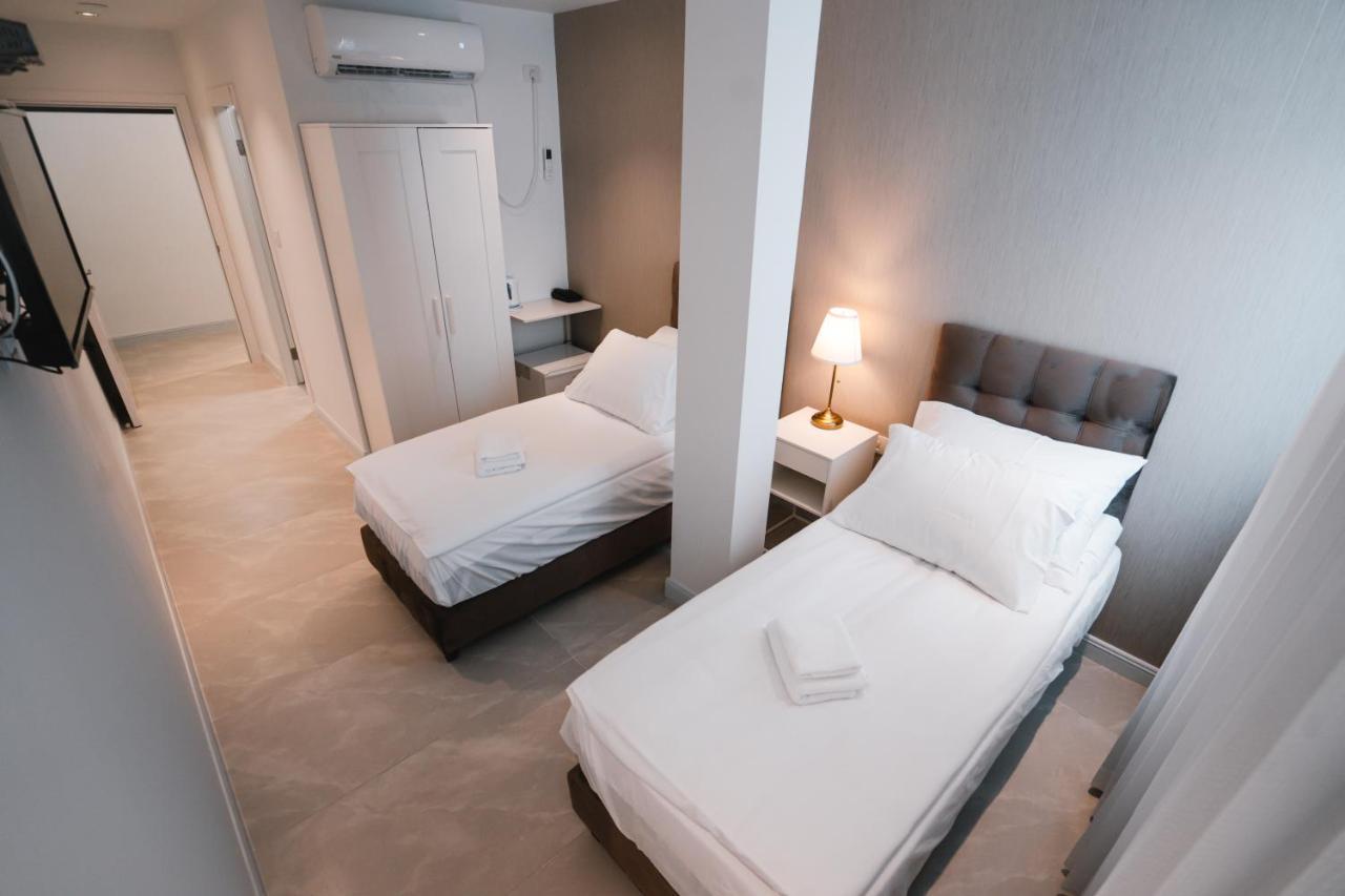 Unique Hotel Ashdod Exteriör bild